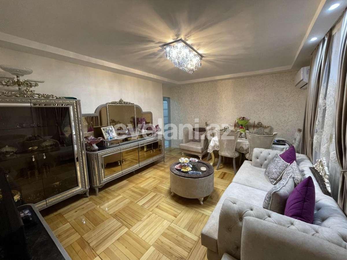 Satılır, köhnə tikili, 2 otaqlı, 49.99 m², Bakı, Yasamal r, Elmlər Akademiyası m.