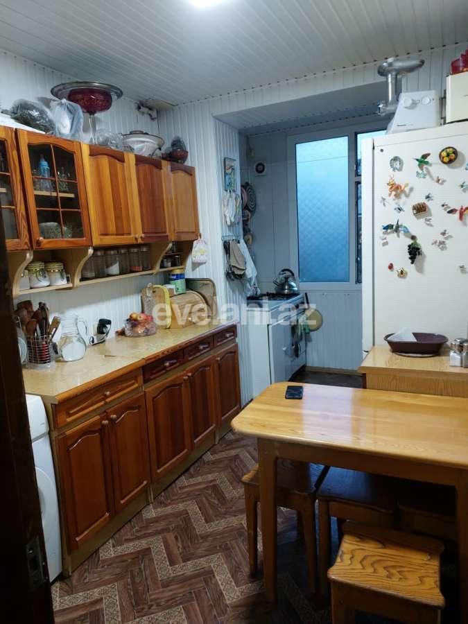 Satılır, köhnə tikili, 3 otaqlı, 100 m², Bakı, Nərimanov r, Nəriman Nərimanov m.