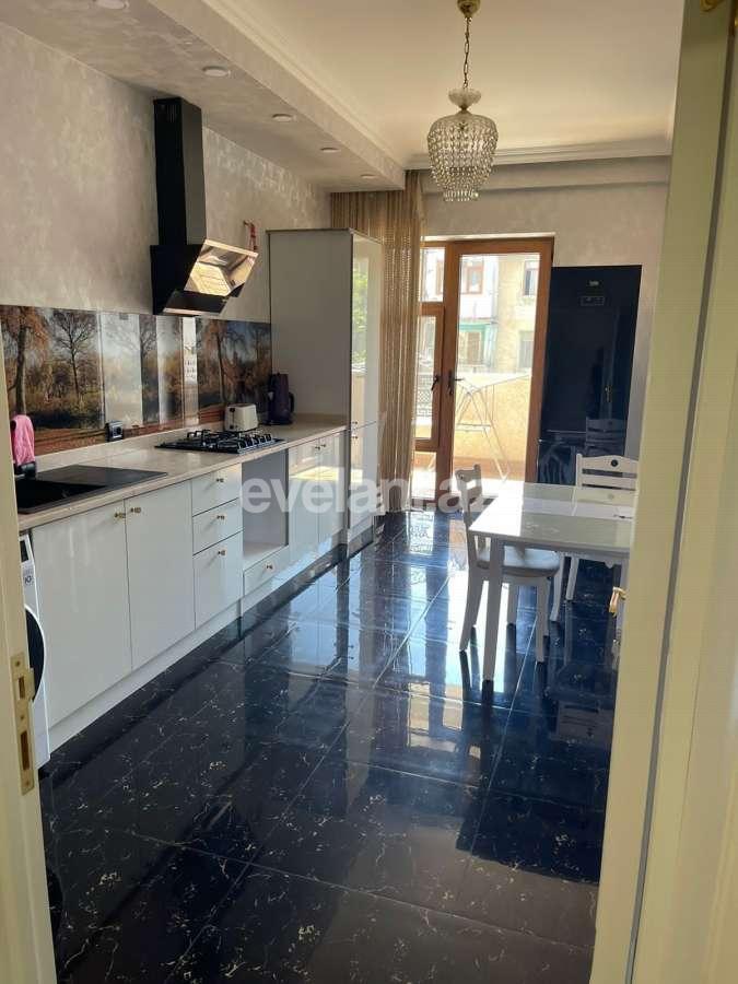 Kirayə verilir, yeni tikili, 2 otaqlı, 82 m², Bakı, Nərimanov r, Nəriman Nərimanov m.