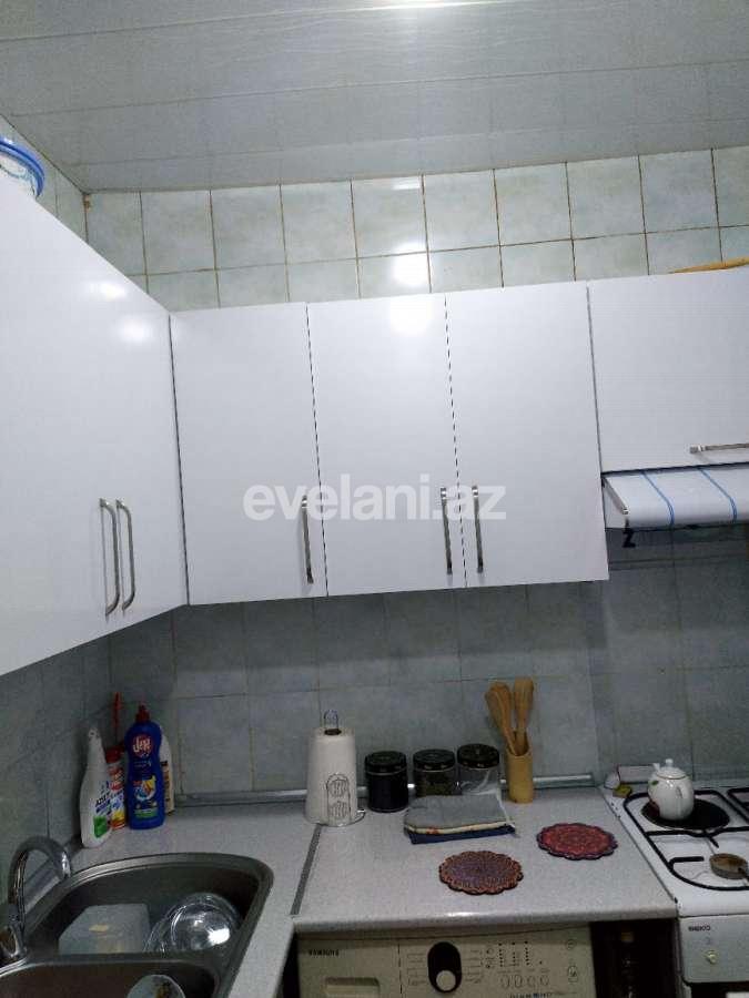 Satılır, köhnə tikili, 1 otaqlı, 32 m², Bakı, Nəsimi r, 4-cü mikrorayon q, Nəsimi m.