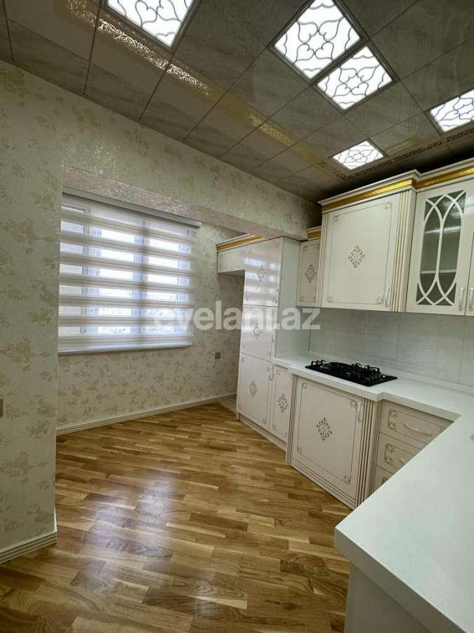 Satılır, köhnə tikili, 4 otaqlı, 110 m², Bakı, Sabunçu r, Bakıxanov q.