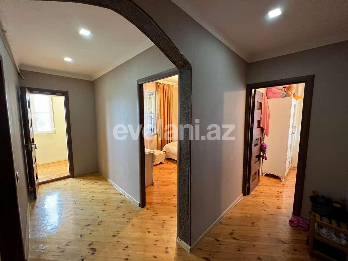 Sale, old building, 3 room, 70 m², Baku, Surakhani r, Yeni Guneshli d, Khalglar Doslugu m.