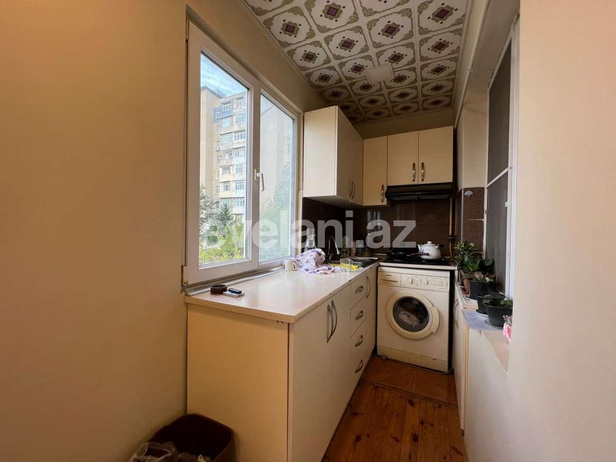 Sale, old building, 3 room, 70 m², Baku, Surakhani r, Yeni Guneshli d, Khalglar Doslugu m.