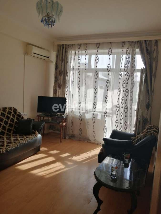 Rent, old building, 2 room, 45 m², Baku, Narimanov r, Ganjlik m.