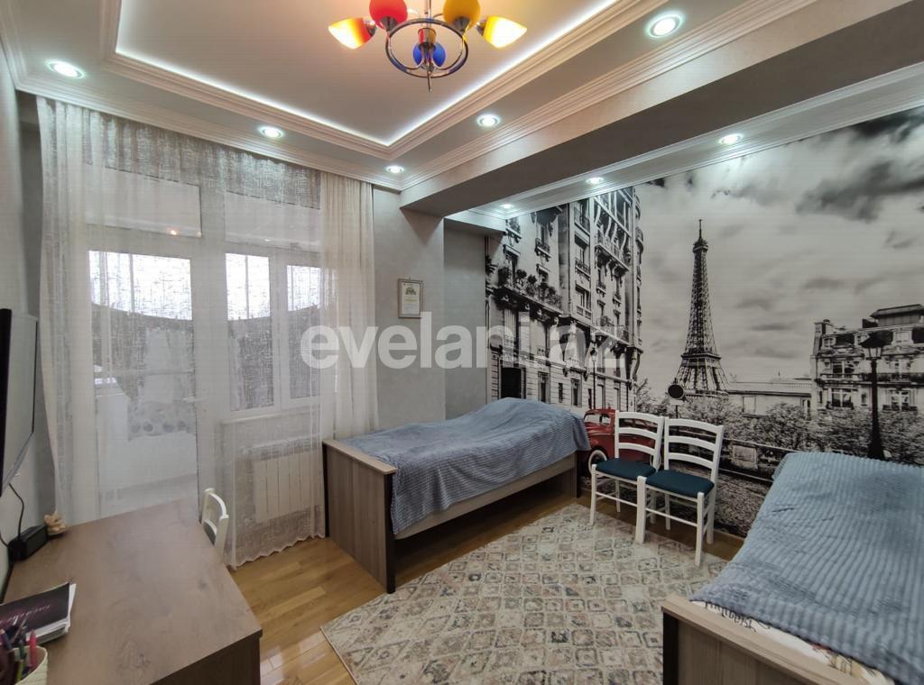 Satılır, yeni tikili, 3 otaqlı, 118 m², Bakı, Nizami r, Qara Qarayev m.