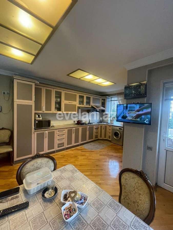Satılır, köhnə tikili, 3 otaqlı, 127 m², Bakı, Binəqədi r, 9-cu mikrorayon q.