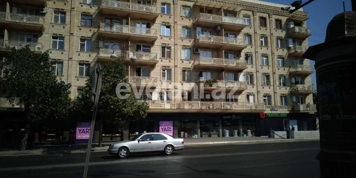 Продаётся, вторичка, 2-комнаты, 40 m², Баку, Ясамальский r, Элмляр Академиясы m.