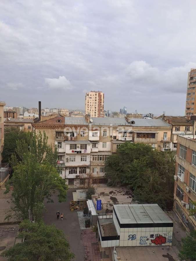 Продаётся, вторичка, 2-комнаты, 40 m², Баку, Ясамальский r, Элмляр Академиясы m.