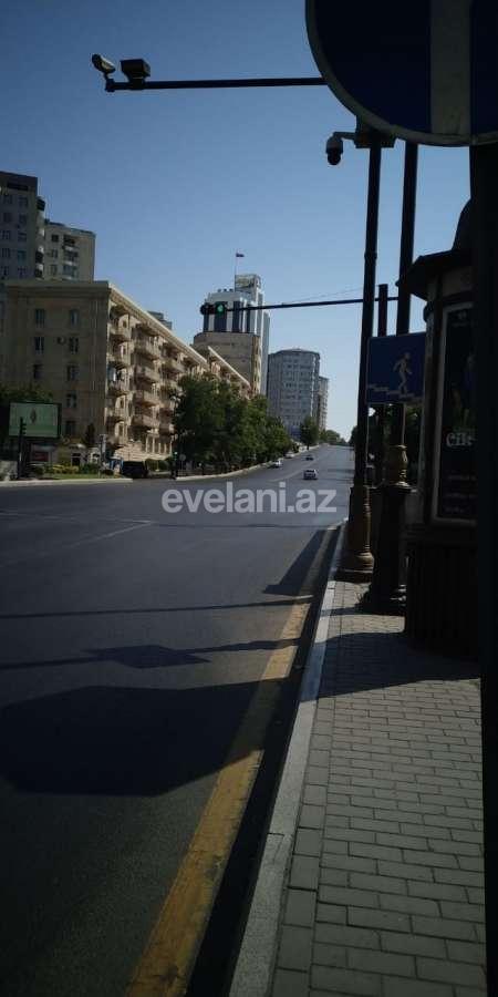 Продаётся, вторичка, 2-комнаты, 40 m², Баку, Ясамальский r, Элмляр Академиясы m.