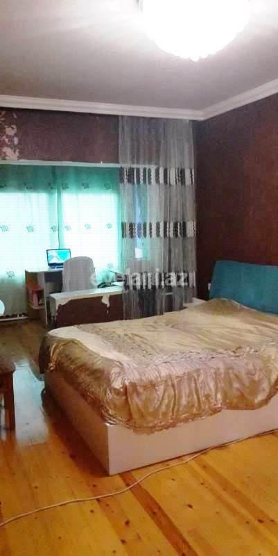 Sale, old building, 3 room, 75 m², Baku, Binagadi r, 8-th microdistrict d, Ganjlik m.