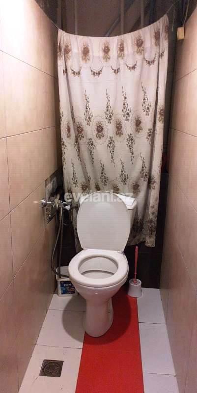 Sale, old building, 3 room, 75 m², Baku, Binagadi r, 8-th microdistrict d, Ganjlik m.