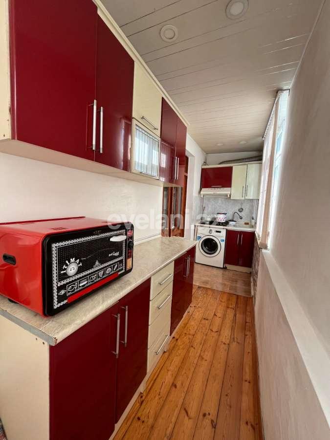 Sale, old building, 4 room, 70 m², Baku, Surakhani r, Gharachukhur d, Neftchilar m.