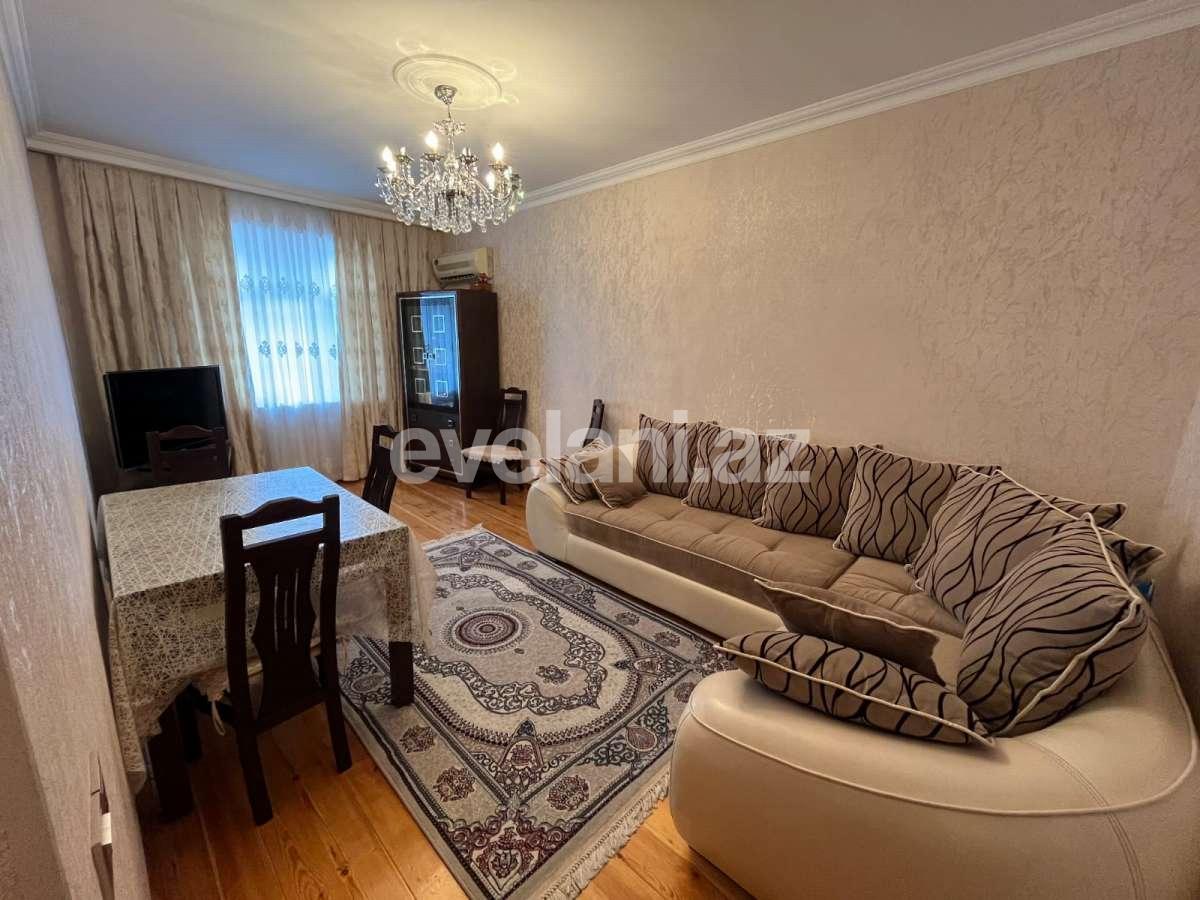 Sale, old building, 4 room, 70 m², Baku, Surakhani r, Gharachukhur d, Neftchilar m.