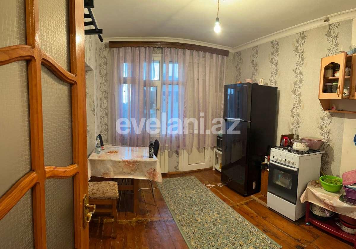 Satılır, köhnə tikili, 2 otaqlı, 60 m², Bakı, Xətai r, Əhmədli m.