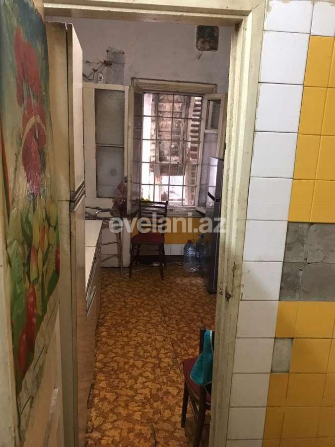 Satılır, köhnə tikili, 3 otaqlı, 90 m², Bakı, Səbail r, İçəri Şəhər m.