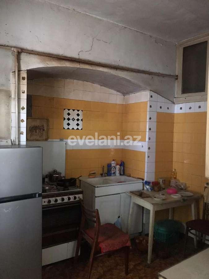 Satılır, köhnə tikili, 3 otaqlı, 90 m², Bakı, Səbail r, İçəri Şəhər m.