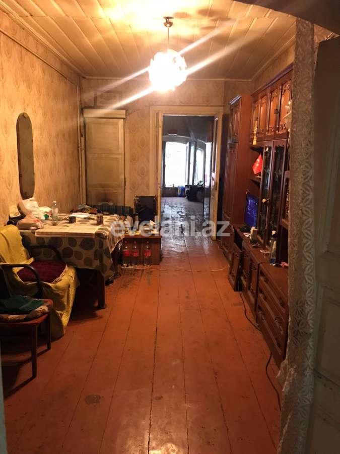 Satılır, köhnə tikili, 3 otaqlı, 90 m², Bakı, Səbail r, İçəri Şəhər m.