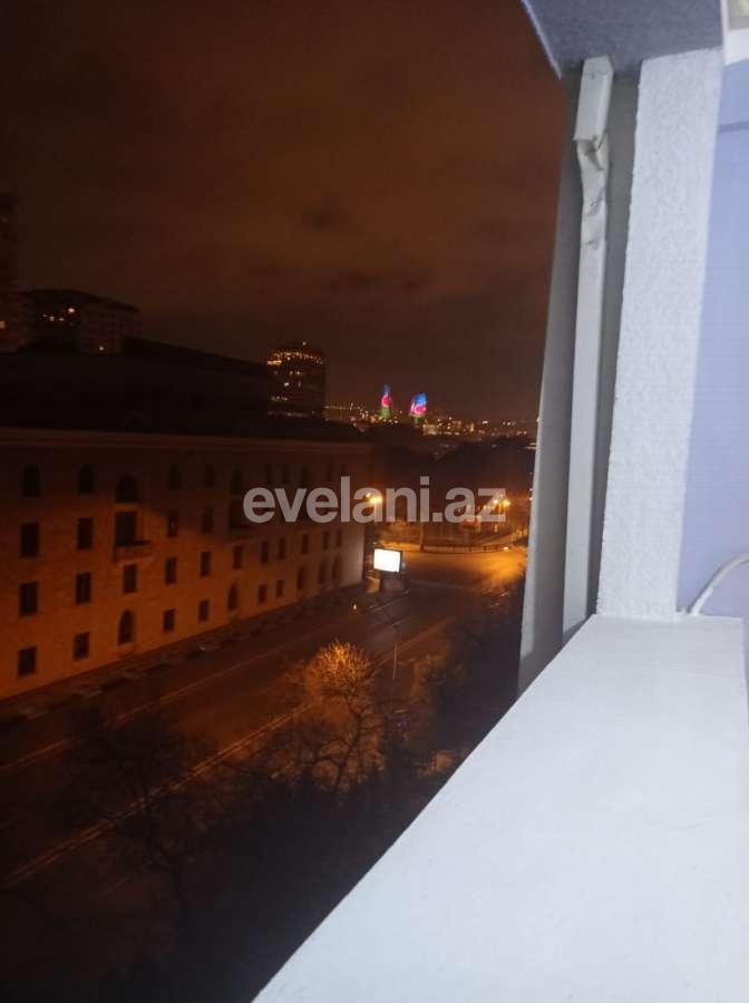 Satılır, köhnə tikili, 3 otaqlı, 80 m², Bakı, Nəsimi r, 28 may m.