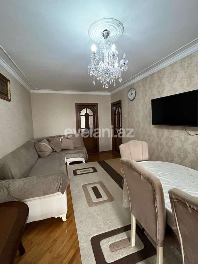 Satılır, köhnə tikili, 2 otaqlı, 50 m², Bakı, Nizami r, 8-ci kilometr q, Xalqlar Dostluğu m.