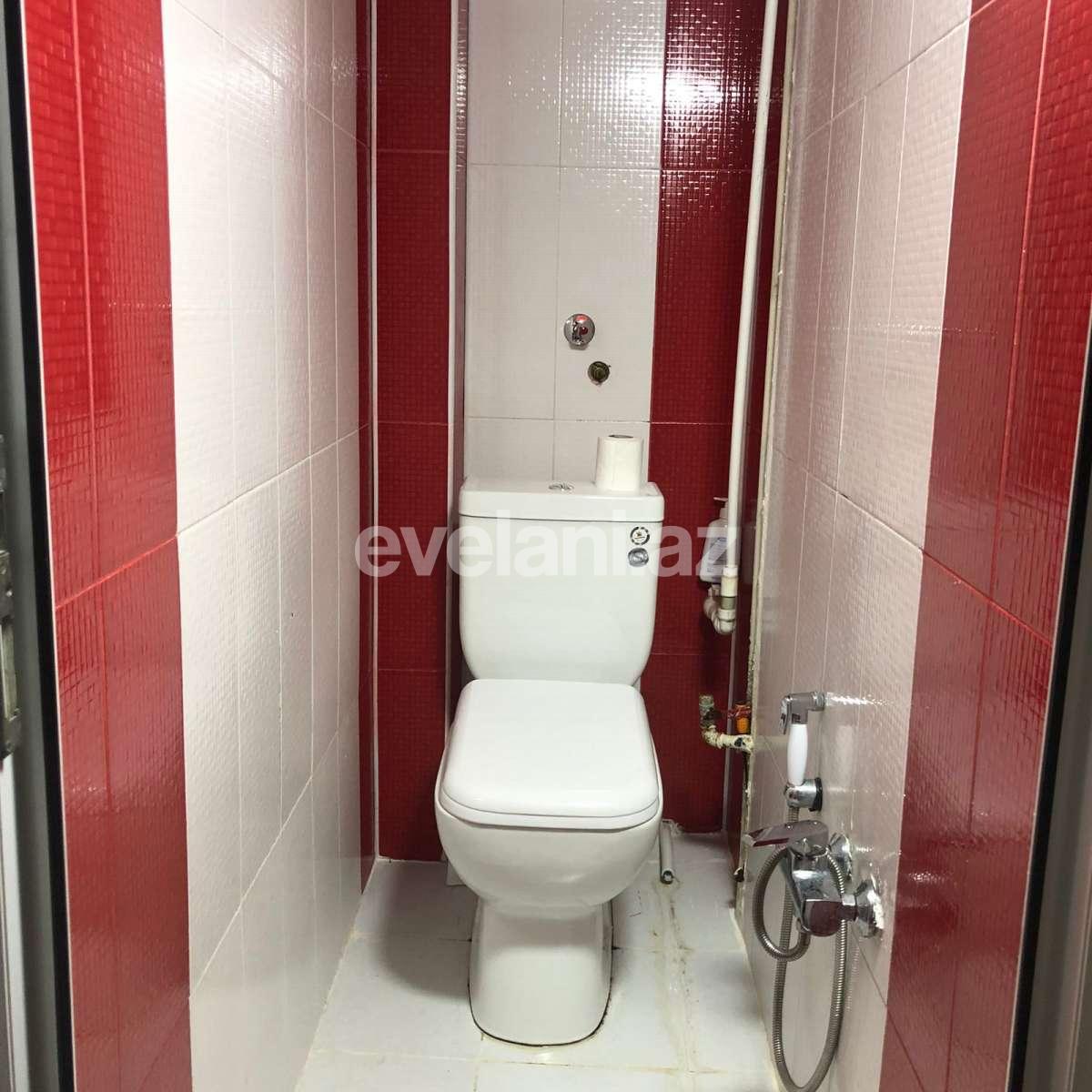 Satılır, köhnə tikili, 3 otaqlı, 70 m², Bakı, Xətai r, Həzi Aslanov m.