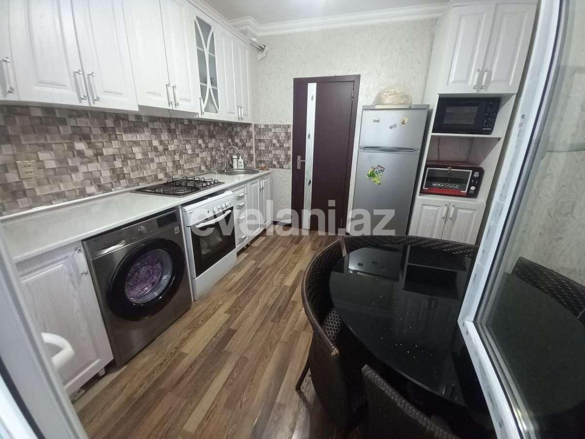 Satılır, köhnə tikili, 3 otaqlı, 70 m², Bakı, Xətai r, Həzi Aslanov m.