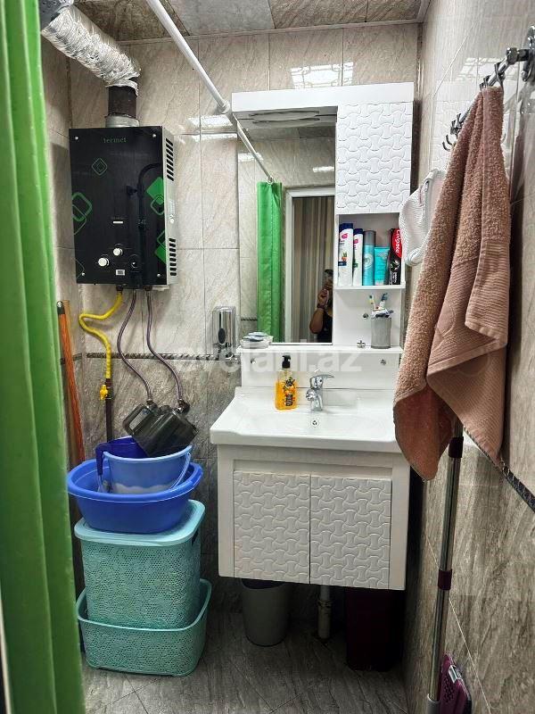 Sale, old building, 3 room, 49.99 m², Baku, Nizami r, 8-th kilometer d, Khalglar Doslugu m.