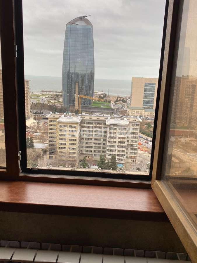 Sale, new building, 3 room, 130 m², Baku, Khatai r, 28 may m.