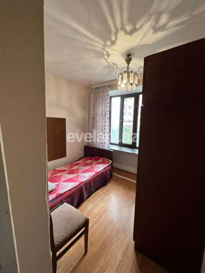 Sale, old building, 230 room, 30 m², Baku, Yasamal r.