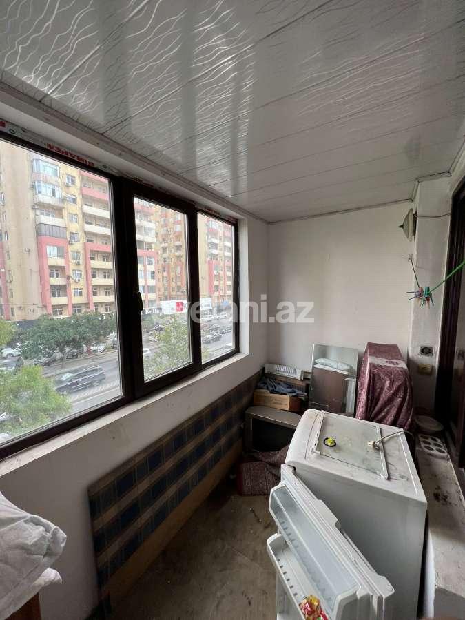 Sale, old building, 230 room, 30 m², Baku, Yasamal r.