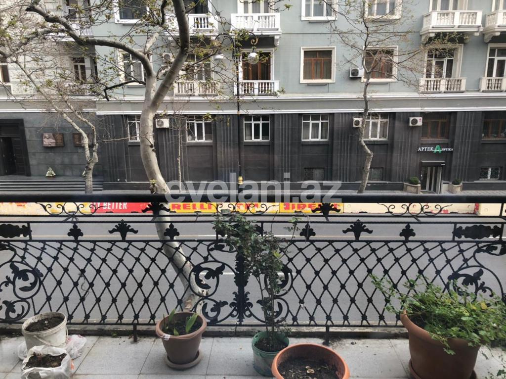 Satılır, köhnə tikili, 6 otaqlı, 184 m², Bakı, Nərimanov r, Nəriman Nərimanov m.