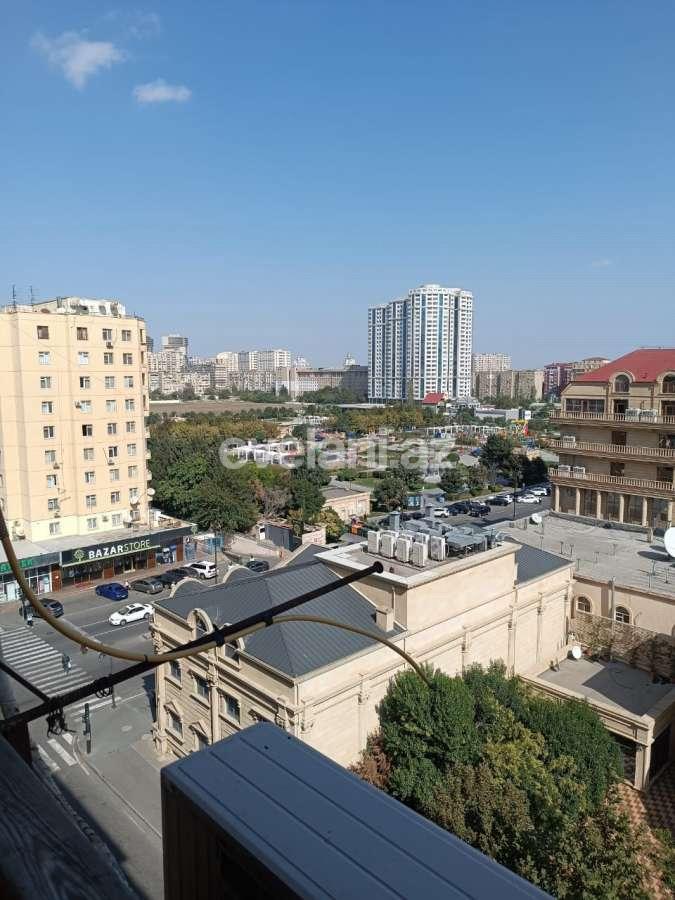 Satılır, köhnə tikili, 3 otaqlı, 85 m², Bakı, Yasamal r, Elmlər Akademiyası m.