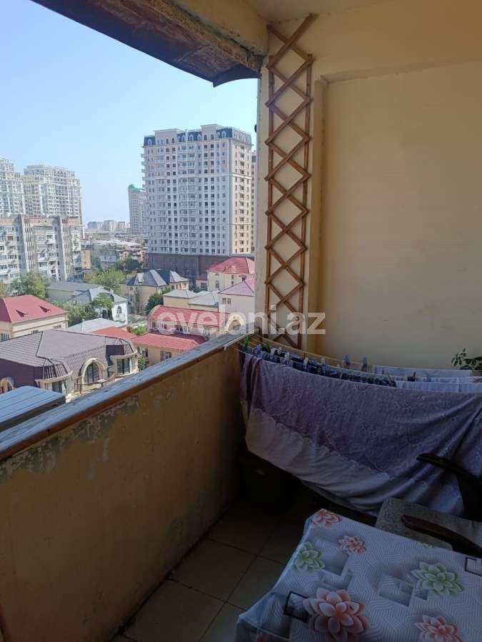 Satılır, köhnə tikili, 3 otaqlı, 85 m², Bakı, Yasamal r, Elmlər Akademiyası m.