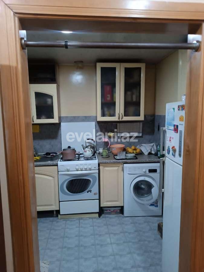 Satılır, köhnə tikili, 3 otaqlı, 85 m², Bakı, Yasamal r, Elmlər Akademiyası m.