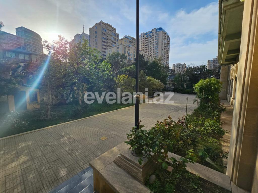 Rent, new building, 4 room, 200 m², Baku, Yasamal r, Nizami m.