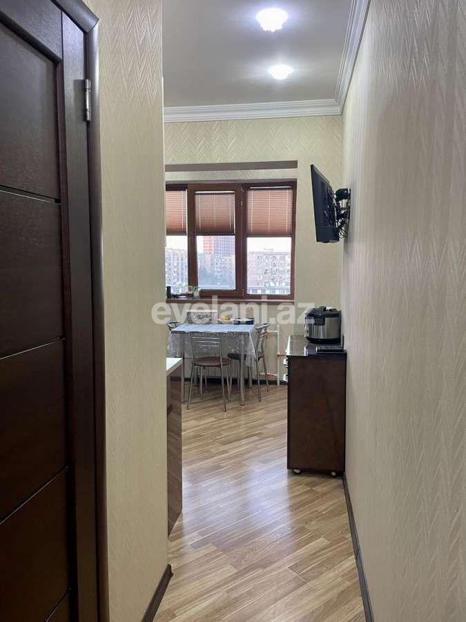Satılır, köhnə tikili, 2 otaqlı, 65 m², Bakı, Binəqədi r, Azadlıq prospekti m.