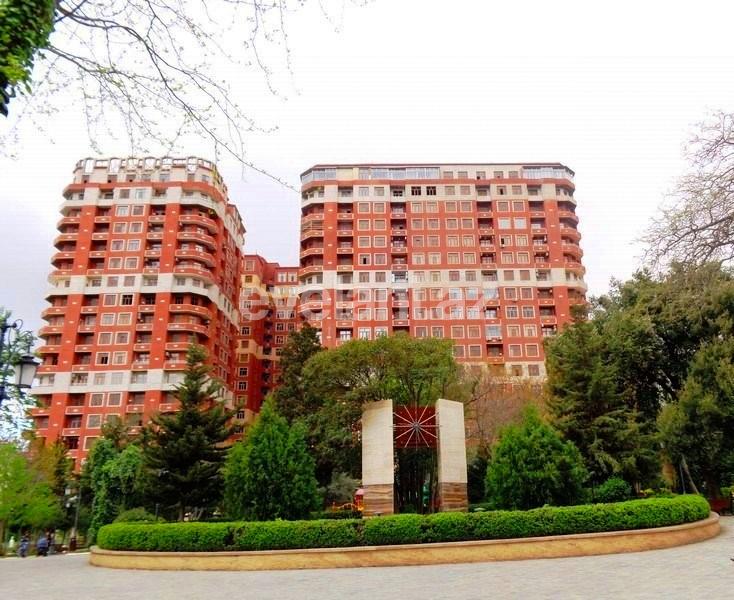 Sale, new building, 3 room, 167.98 m², Baku, Nasimi r.