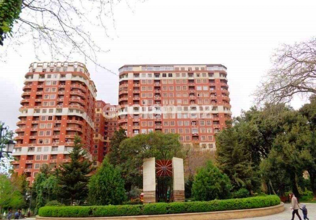 Sale, new building, 3 room, 167.98 m², Baku, Nasimi r.