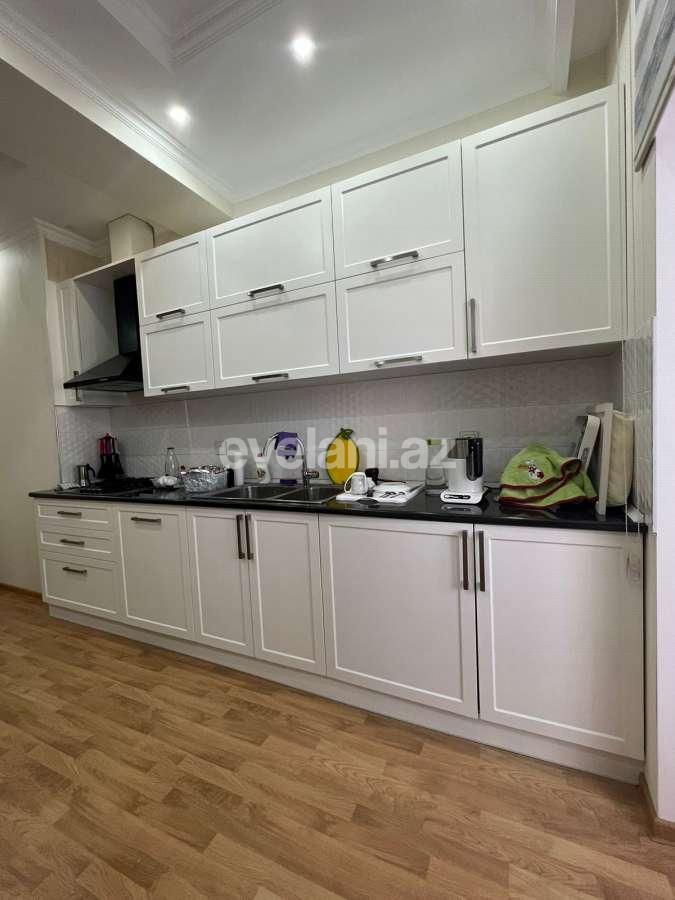 Satılır, yeni tikili, 3 otaqlı, 116 m², Bakı, Yasamal r, Yasamal q, Elmlər Akademiyası m.