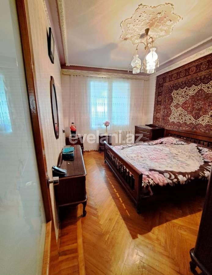 Sale, old building, 5 room, 100 m², Baku, Khatai r.