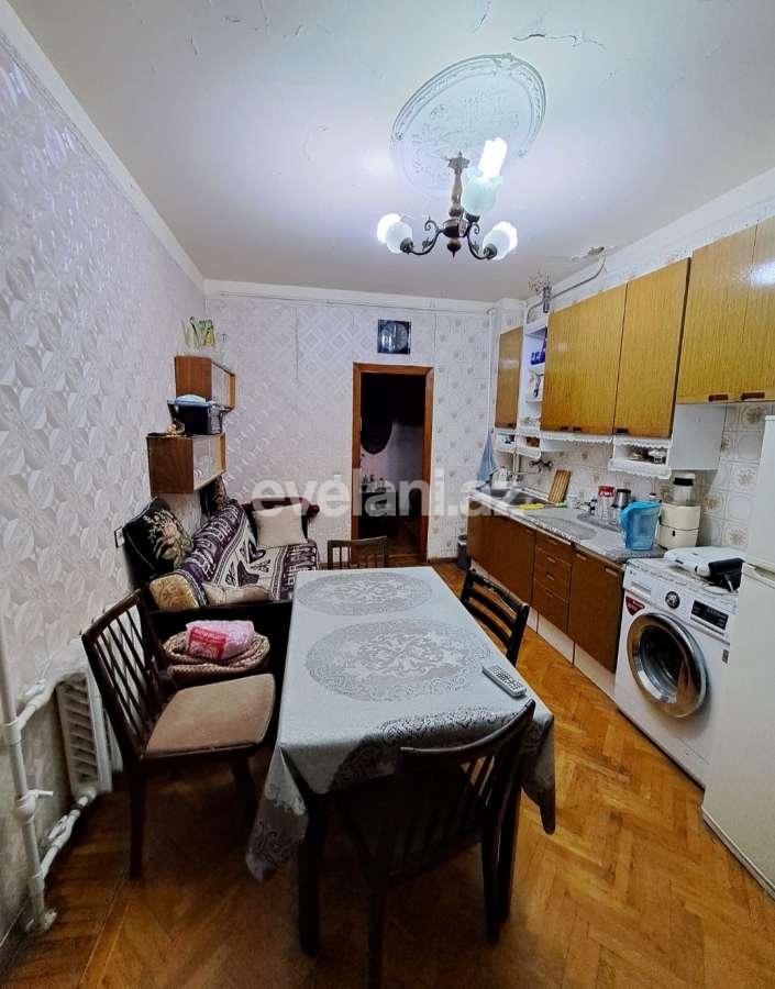 Sale, old building, 5 room, 100 m², Baku, Khatai r.