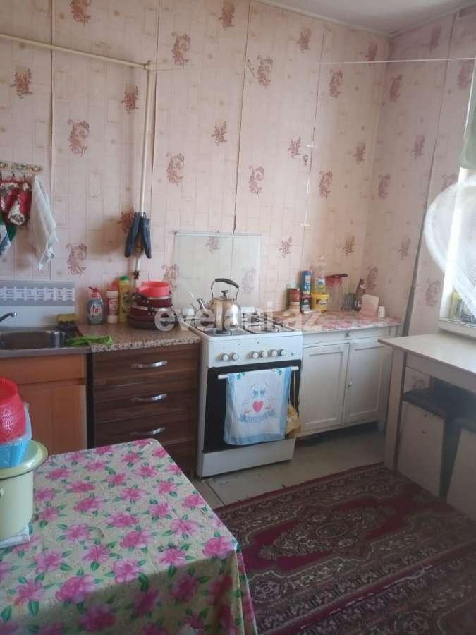 Satılır, köhnə tikili, 2 otaqlı, 60 m², Bakı, Suraxanı r.