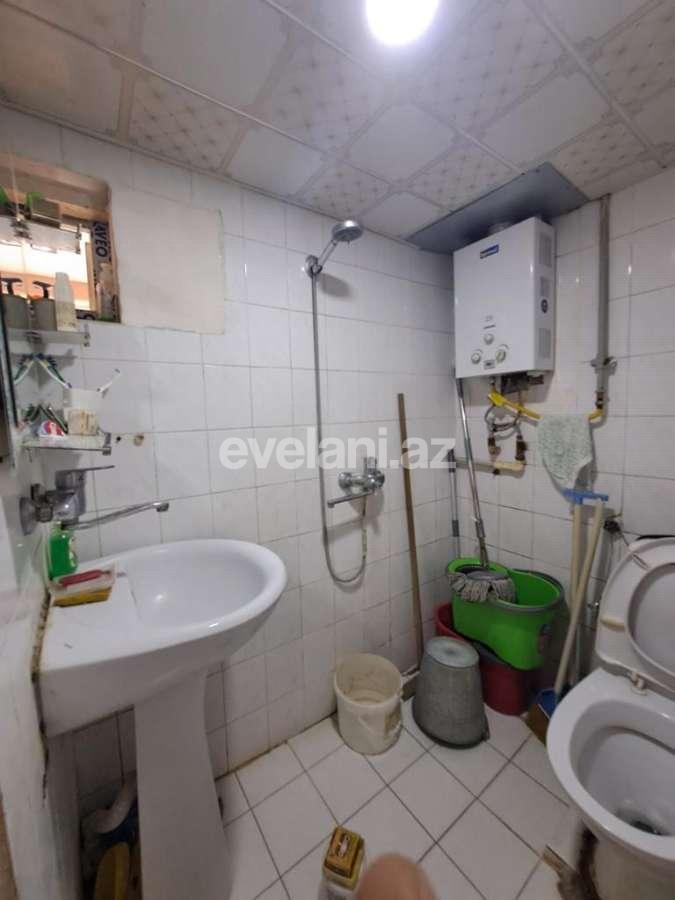 Satılır, köhnə tikili, 2 otaqlı, 50 m², Bakı, Yasamal r, Elmlər Akademiyası m.