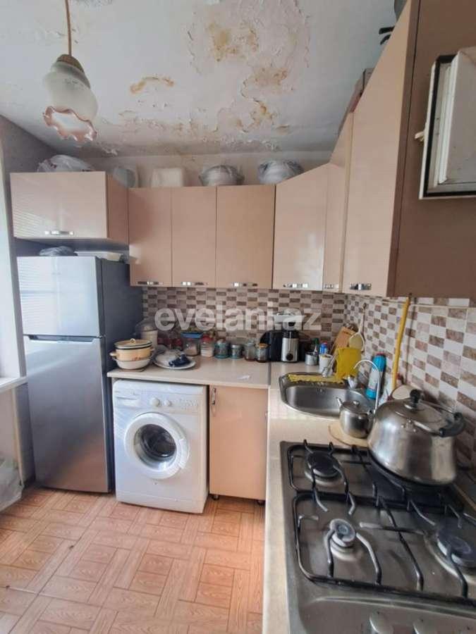Satılır, köhnə tikili, 2 otaqlı, 50 m², Bakı, Yasamal r, Elmlər Akademiyası m.
