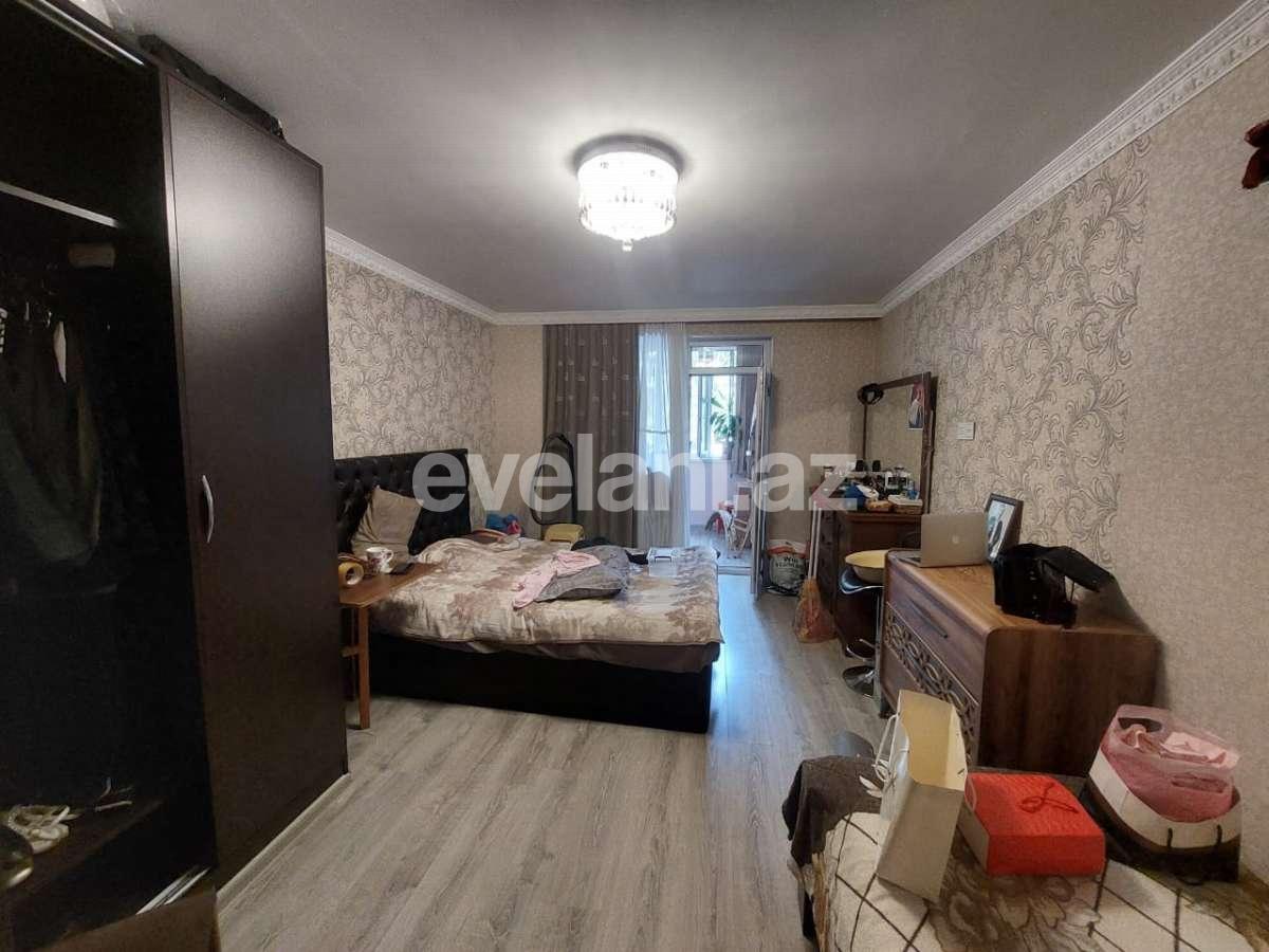 Satılır, köhnə tikili, 3 otaqlı, 70 m², Bakı, Yasamal r, Elmlər Akademiyası m.