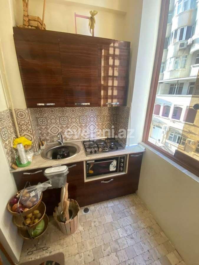 Satılır, yeni tikili, 4 otaqlı, 146 m², Bakı, Yasamal r, İnşaatçılar m.