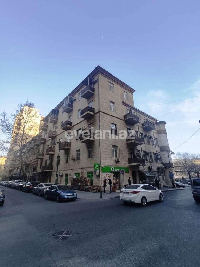 Sale, old building, 2 room, 60 m², Baku, Sabail r, Icheri Sheher m.