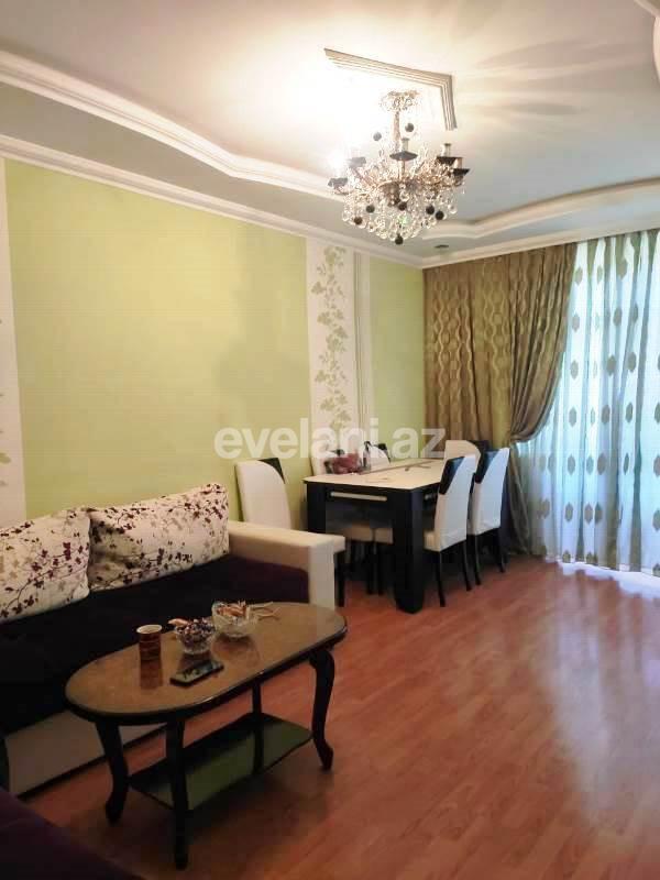 Sale, old building, 3 room, 75 m², Baku, Surakhani r, Gharachukhur d, Neftchilar m.