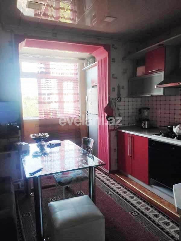 Sale, old building, 3 room, 75 m², Baku, Surakhani r, Gharachukhur d, Neftchilar m.