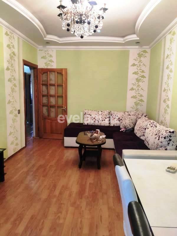 Sale, old building, 3 room, 75 m², Baku, Surakhani r, Gharachukhur d, Neftchilar m.