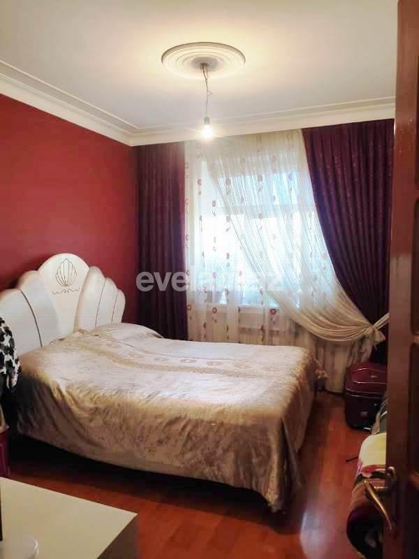 Sale, old building, 3 room, 75 m², Baku, Surakhani r, Gharachukhur d, Neftchilar m.
